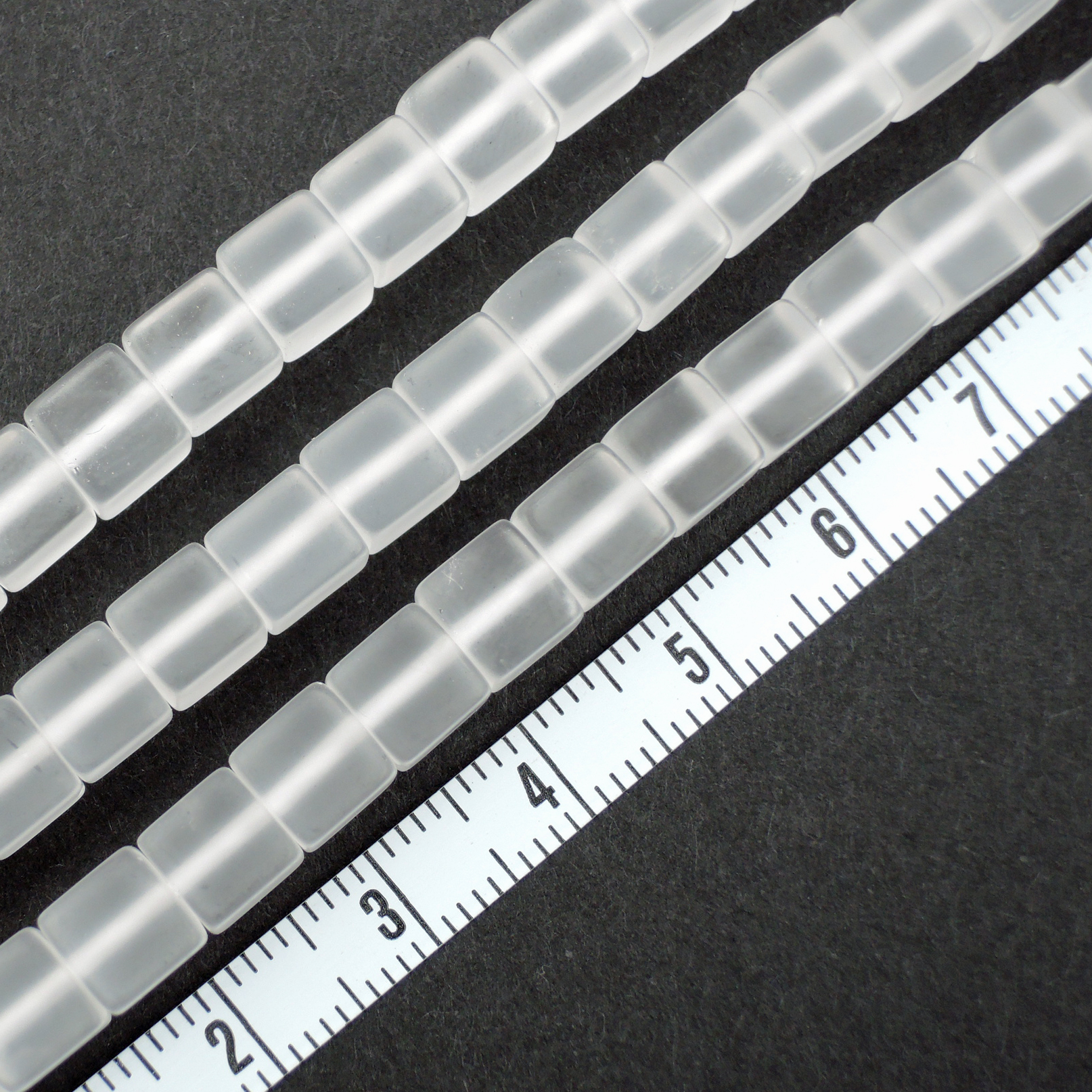Kettenstrang Bergkristall - Würfel 6 x 6 mm matt