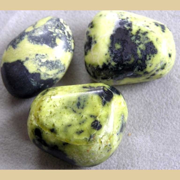Trommelstein Peruan Jade - Goldgottlieb
