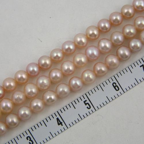 Kettenstrang Süßwasser Perlen altrosa 4,5 mm