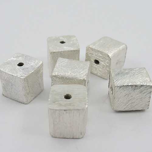 Würfel Silber mattiert 4 mm