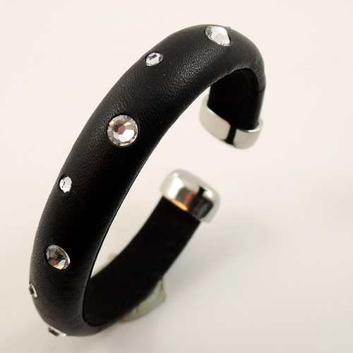 Lederarmspange schwarz mit Zirkonia Steinen