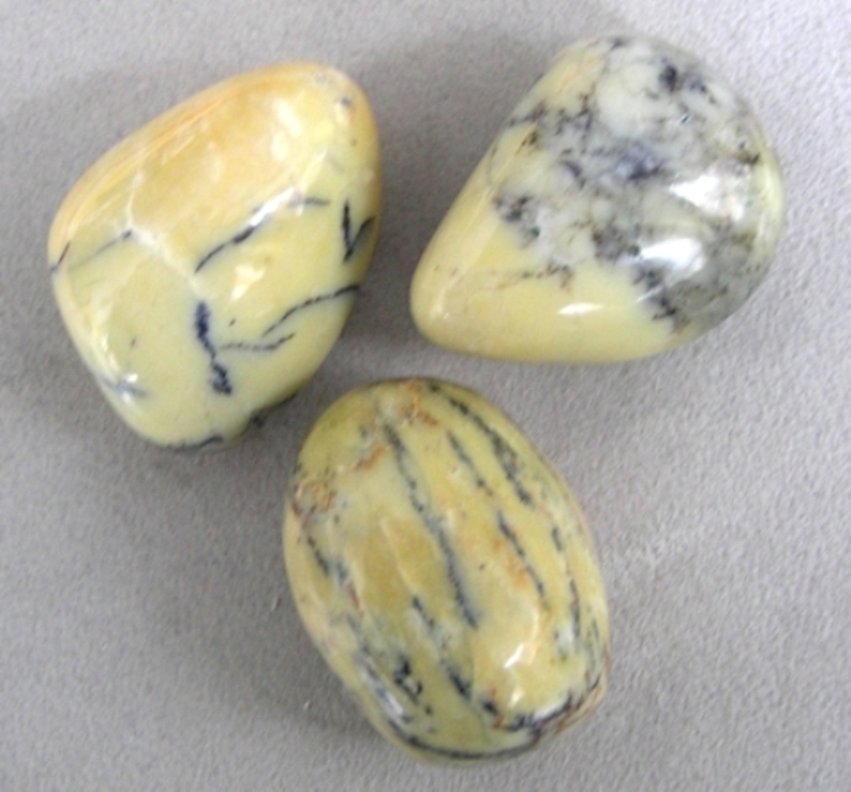 Trommelstein Dendritenopal gelb Opal