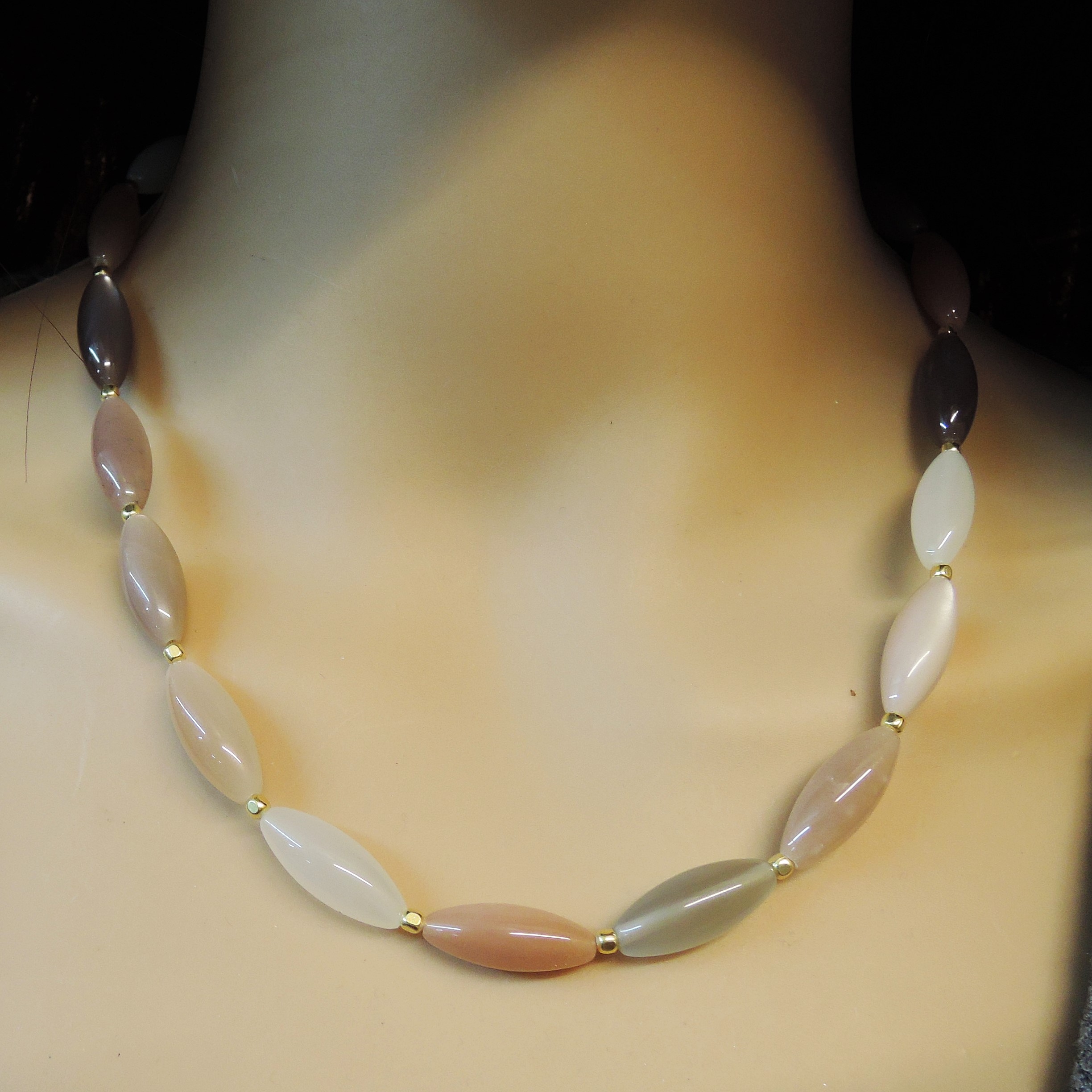 Edelsteinkette Mondstein